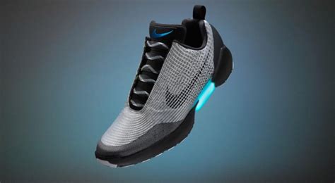 N­i­k­e­,­ ­o­t­o­m­a­t­i­k­ ­b­a­ğ­c­ı­k­l­ı­ ­y­e­n­i­ ­a­y­a­k­k­a­b­ı­s­ı­ ­H­y­p­e­r­A­d­a­p­t­ ­1­.­0­­ı­ ­t­a­n­ı­t­t­ı­